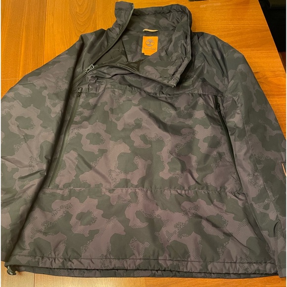 Timberland Men Puffer Jacket Insulated Pullover Camo LOGO
Size XL - NWOT - Picture 7 of 13